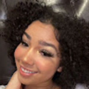 Meet your Posher, Trina